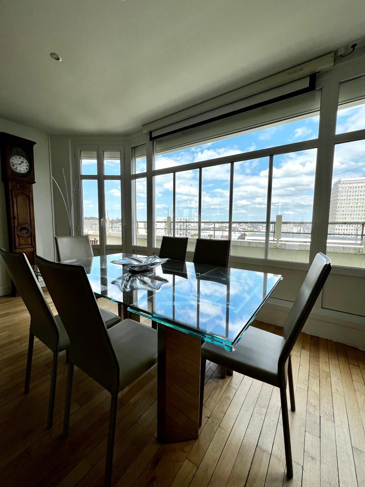 Appartement L'isly, Dernier Etage En Centre De Avec Terrasse De 50m2 Rennes